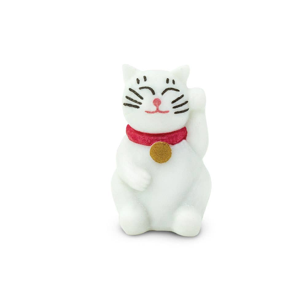 Front view of the Lucky Cat Good Luck Mini.