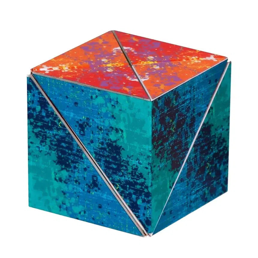 Front view of the CUBENDI-Geometric Origami Puzzle-Twist in a box.