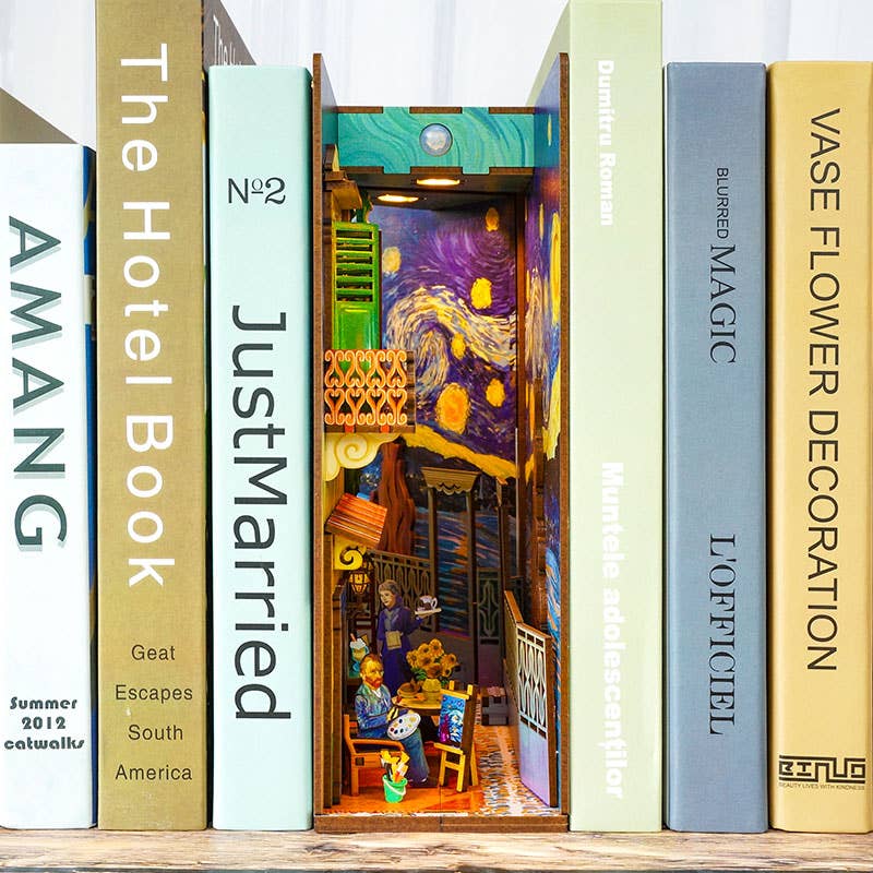 DIY Miniature House Book Nook Kit: Vincent&#39;s World-Hands Craft-Yellow Springs Toy Company