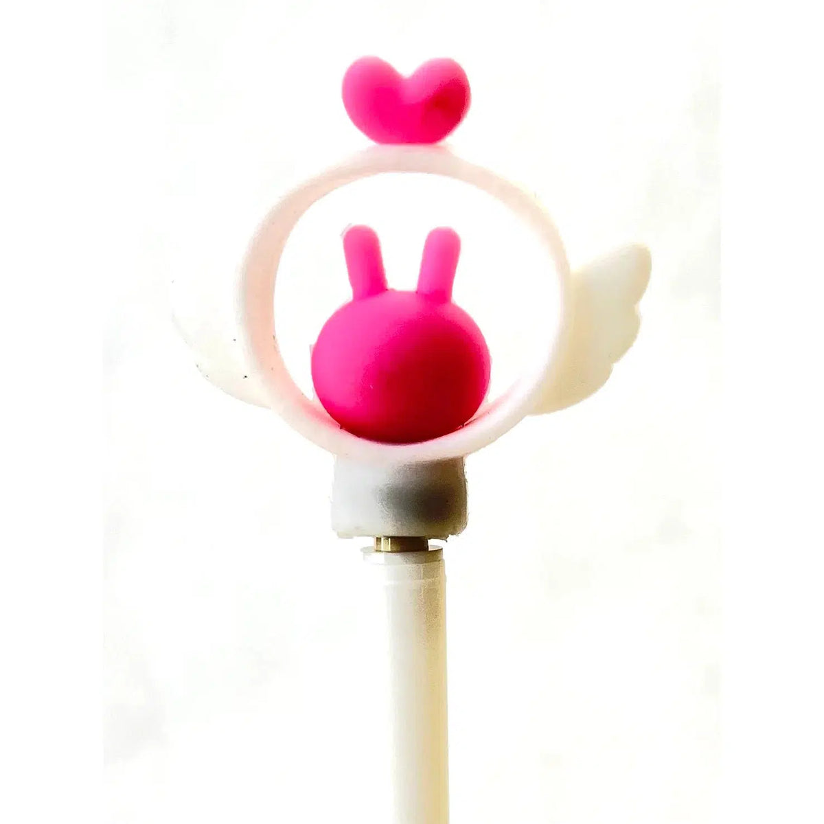 Front view of the hot pink heart with white pen Magic Wand Gel Pen.