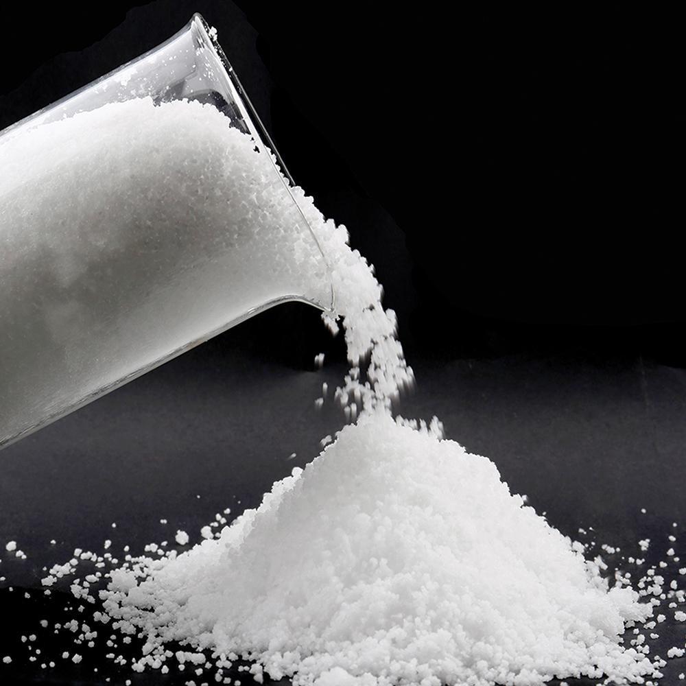 Front view of a pack of polymer snow.