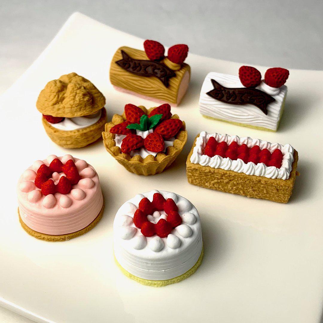 Front view of a all the varieties of desserts from the Puzzle Eraser-Dessert. 