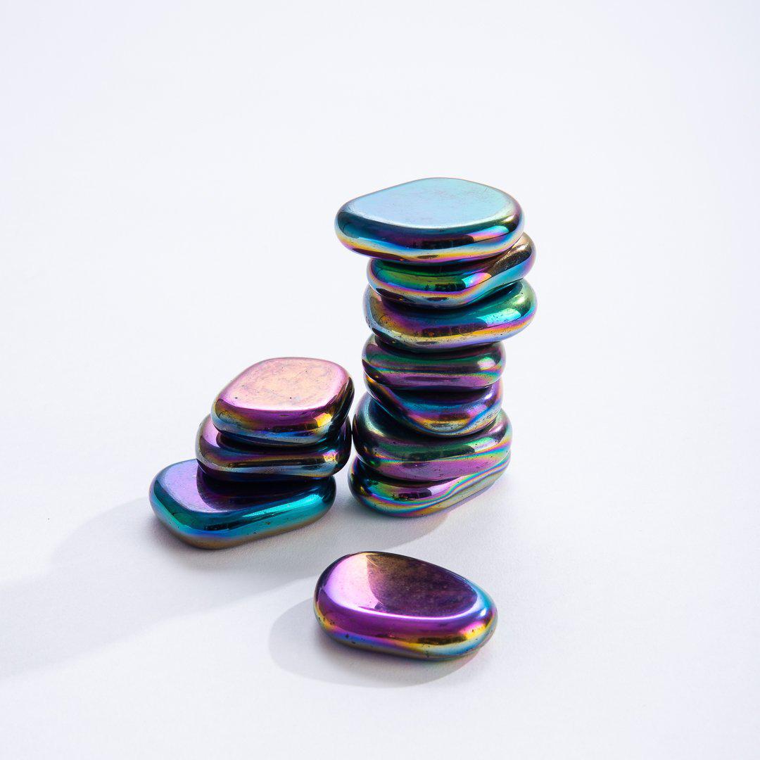 Front view of stacks of Metallic SuperStones-5 Per Bag.